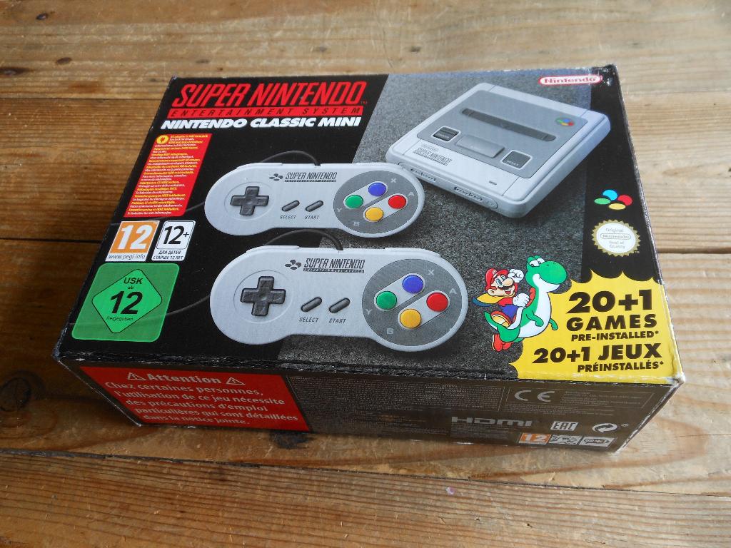 Super Nintendo Classic Mini, Spelcomputers en Games, Spelcomputers | Nintendo Super NES, Ophalen of Verzenden, Zo goed als nieuw