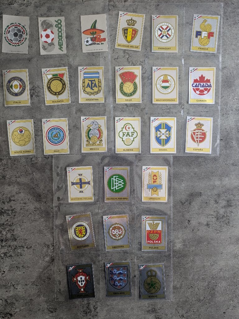 PANINI WORLD CUP MEXICO 86 voetbal stickers 27X badges, Verzenden, Zo goed als nieuw, Meerdere stickers