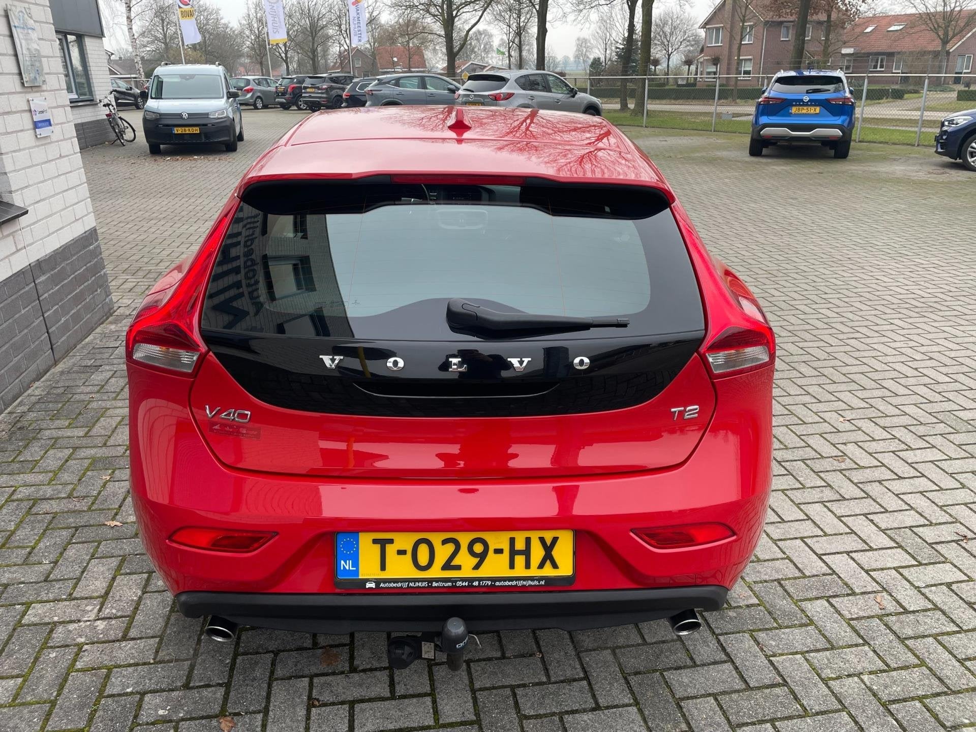 Volvo V40 1.6 D2 Momentum / Trekhaak / Cruise Controle / Air, Auto's, Voorwielaandrijving, Stof, Gebruikt, Zwart