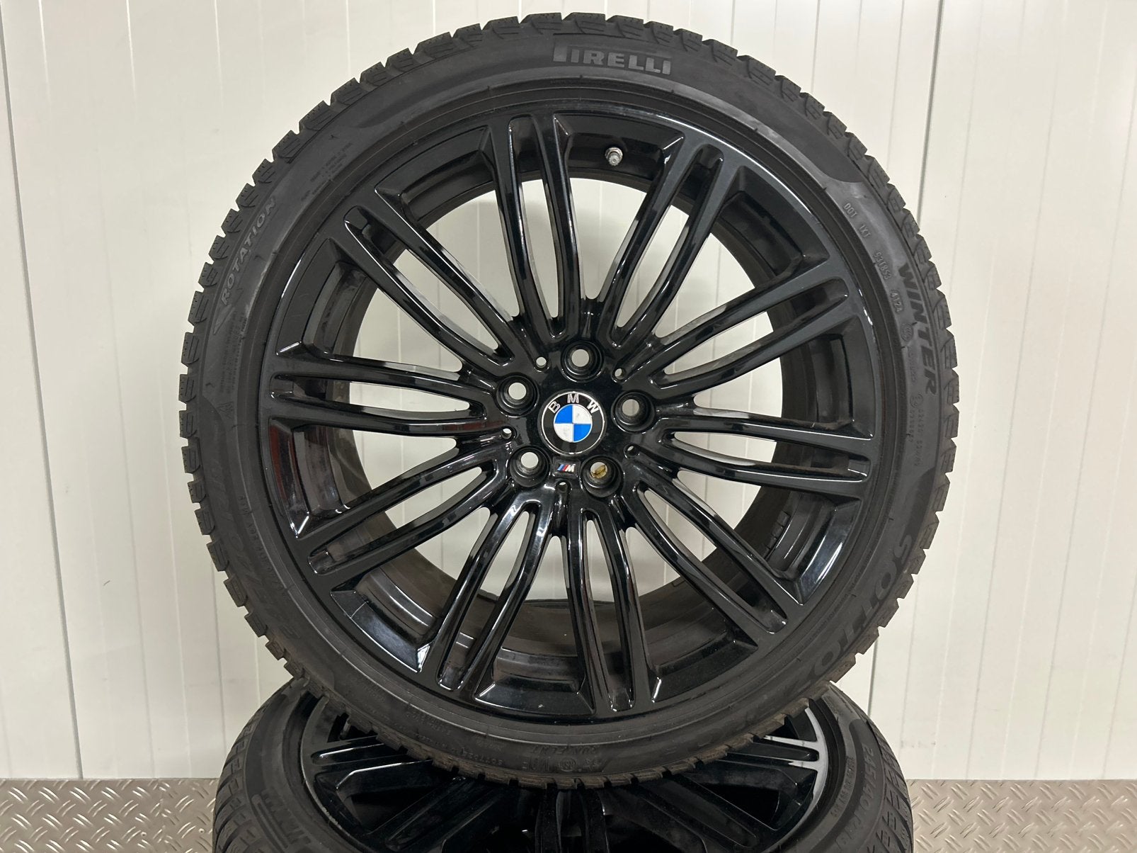 Originele BMW G30 G31 5 serie 19 inch 664M Pirelli winter
