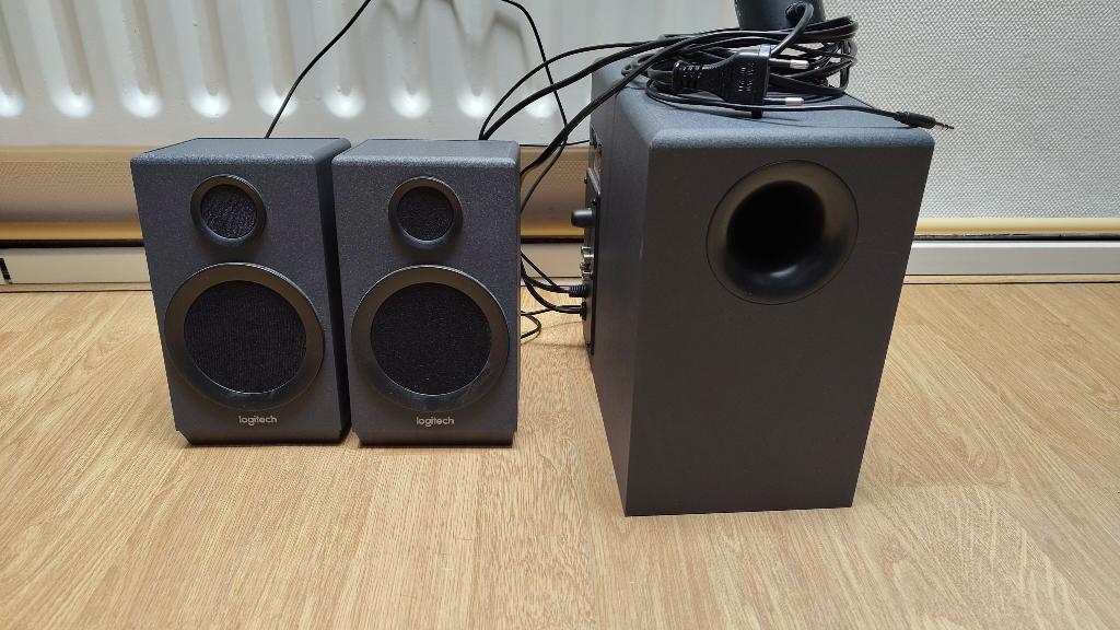 Logitech Z333 speakers, Computers en Software, Ophalen of Verzenden, Gebruikt, Audiokanaal 2.1, Logitech
