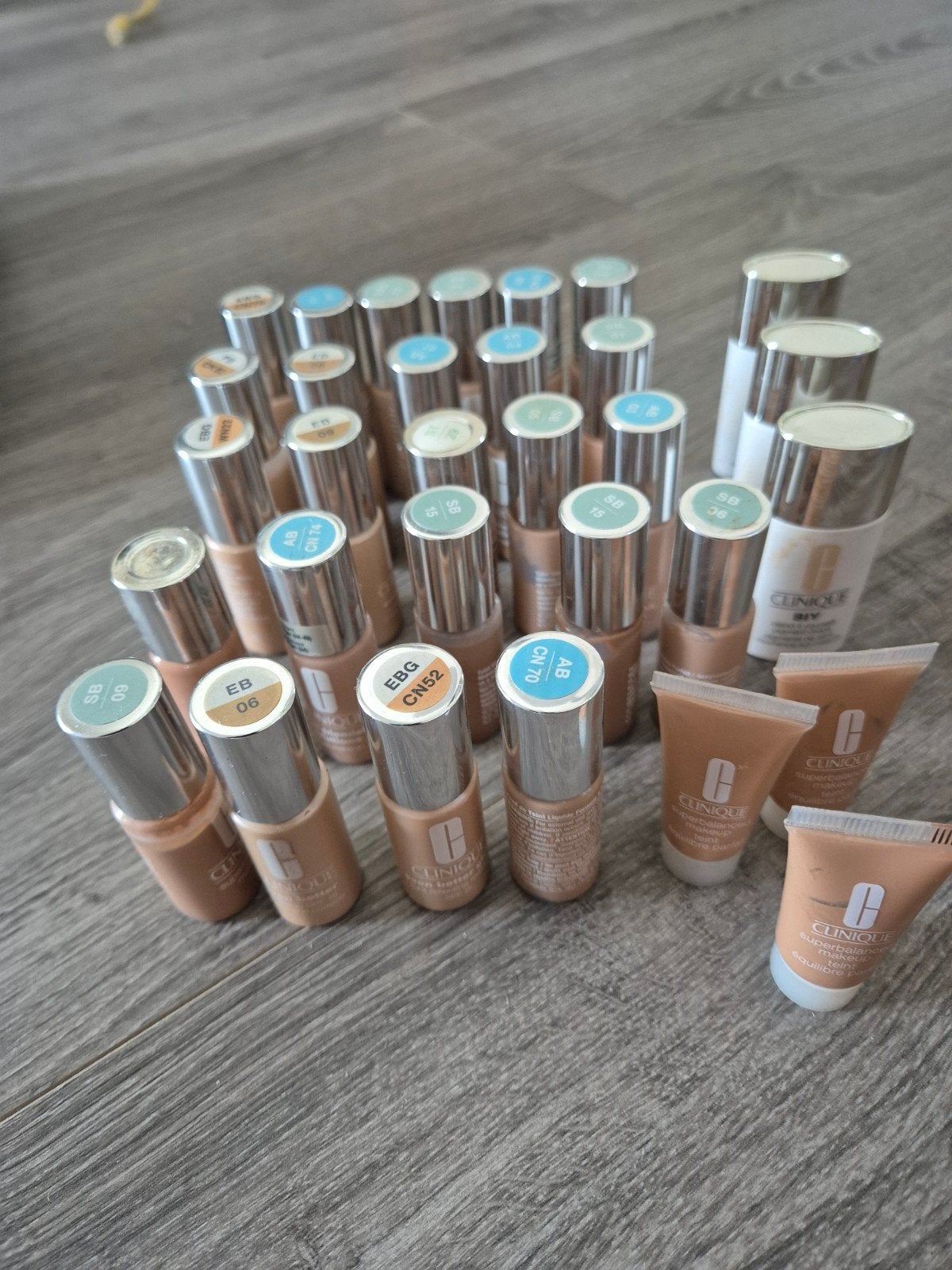 Clinique Foundations - Diverse Tinten en Series, Gebruikt, Overige kleuren, Gehele gezicht, Ophalen of Verzenden