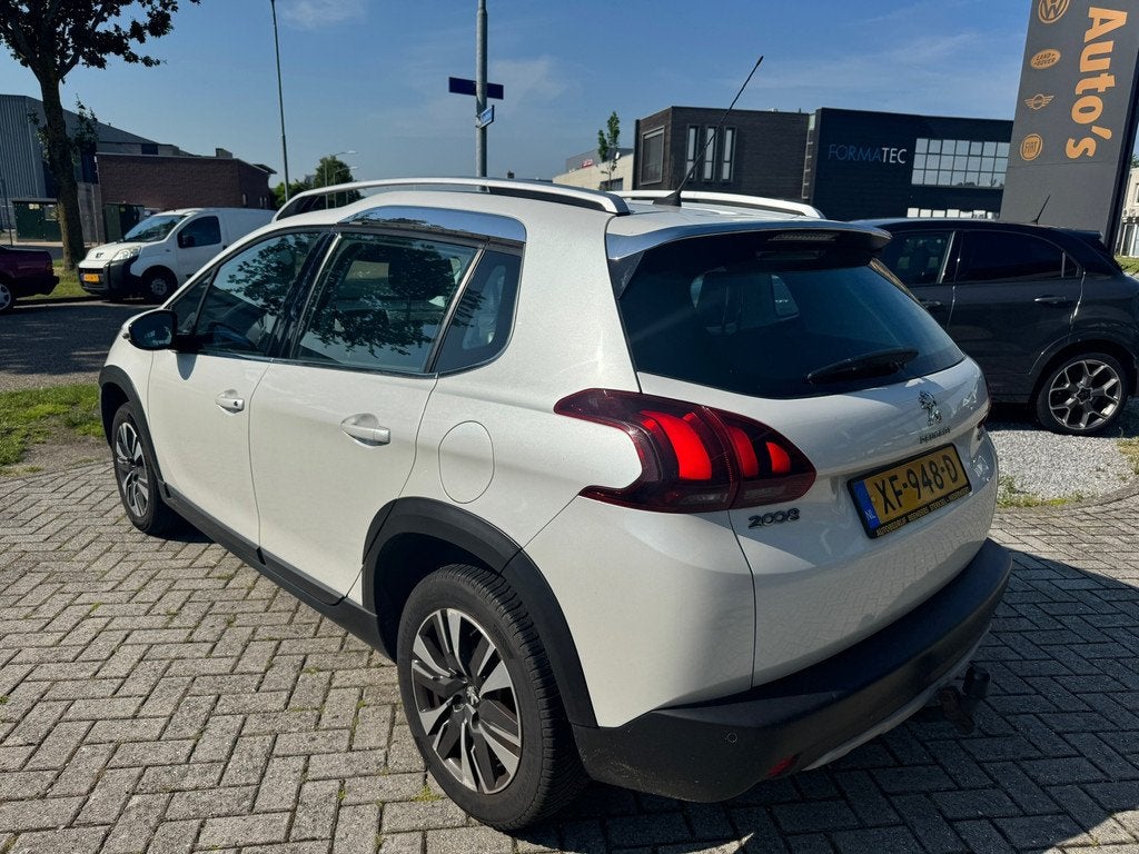 Peugeot 2008 1.2 PureTech Allure|Sensor|CC|Airco, Parkeersensor, Euro 6, Leder en Stof, Bedrijf