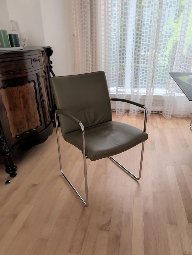 Leolux eetkamerstoelen - 4 stuks, Huis en Inrichting, Ophalen, Overige kleuren, Zo goed als nieuw, Vier