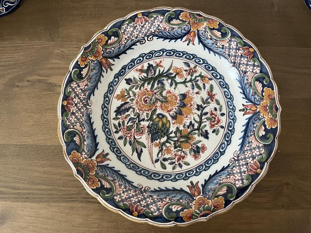 Koninklijke Tichelaar,  Makkumer Bord met Vogelmotief., Huis en Inrichting, 31 cm, Gebruikt, 31 cm, Meerkleurig