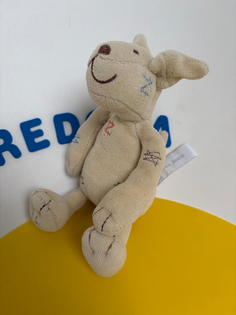 K1201 happy horse hond met stiksels, Ophalen of Verzenden, Hond
