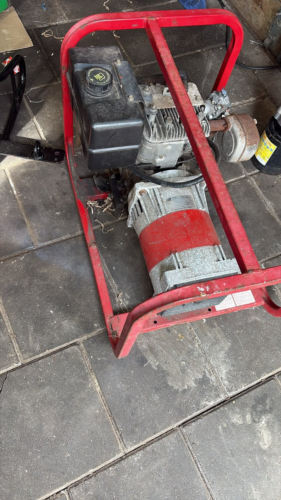 Generator sincro gp 100, 100 liter of meer, Ophalen, Gebruikt, Minder dan 200 liter/min
