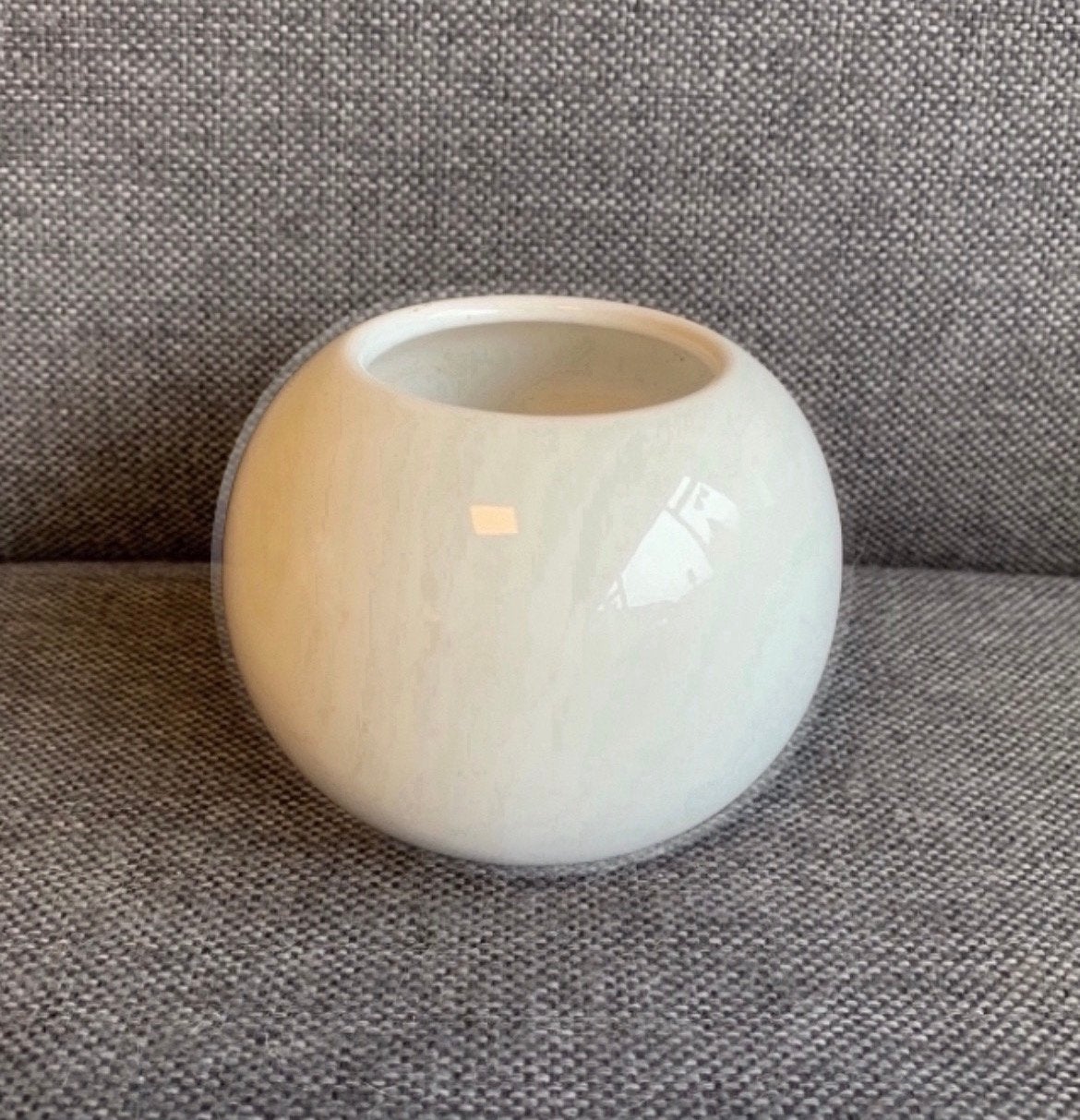 Witte bol vaas., Ophalen, Zo goed als nieuw, Wit