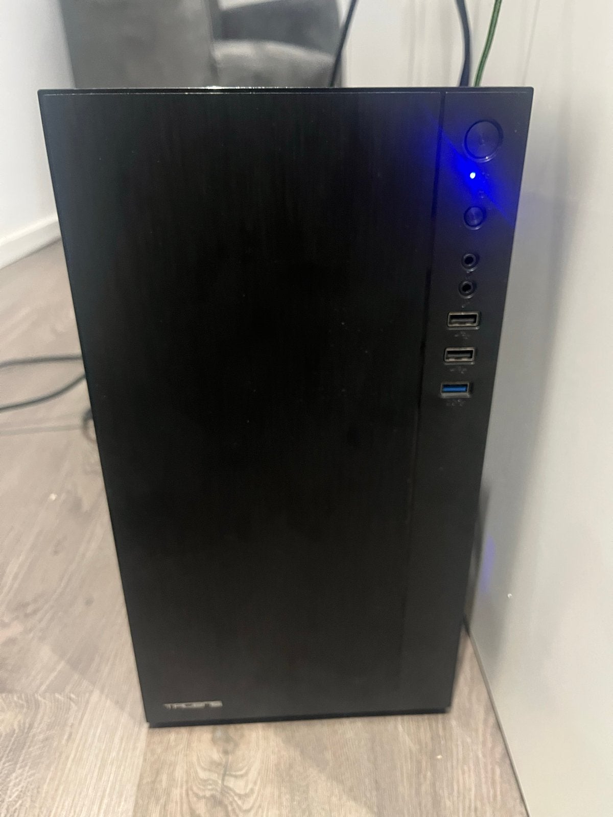Snelle Desktop PC - Intel Xeon E5 2666 V3, GTX 950, 512 NVMe, Ophalen, Gebruikt, 2 tot 3 Ghz, Gaming