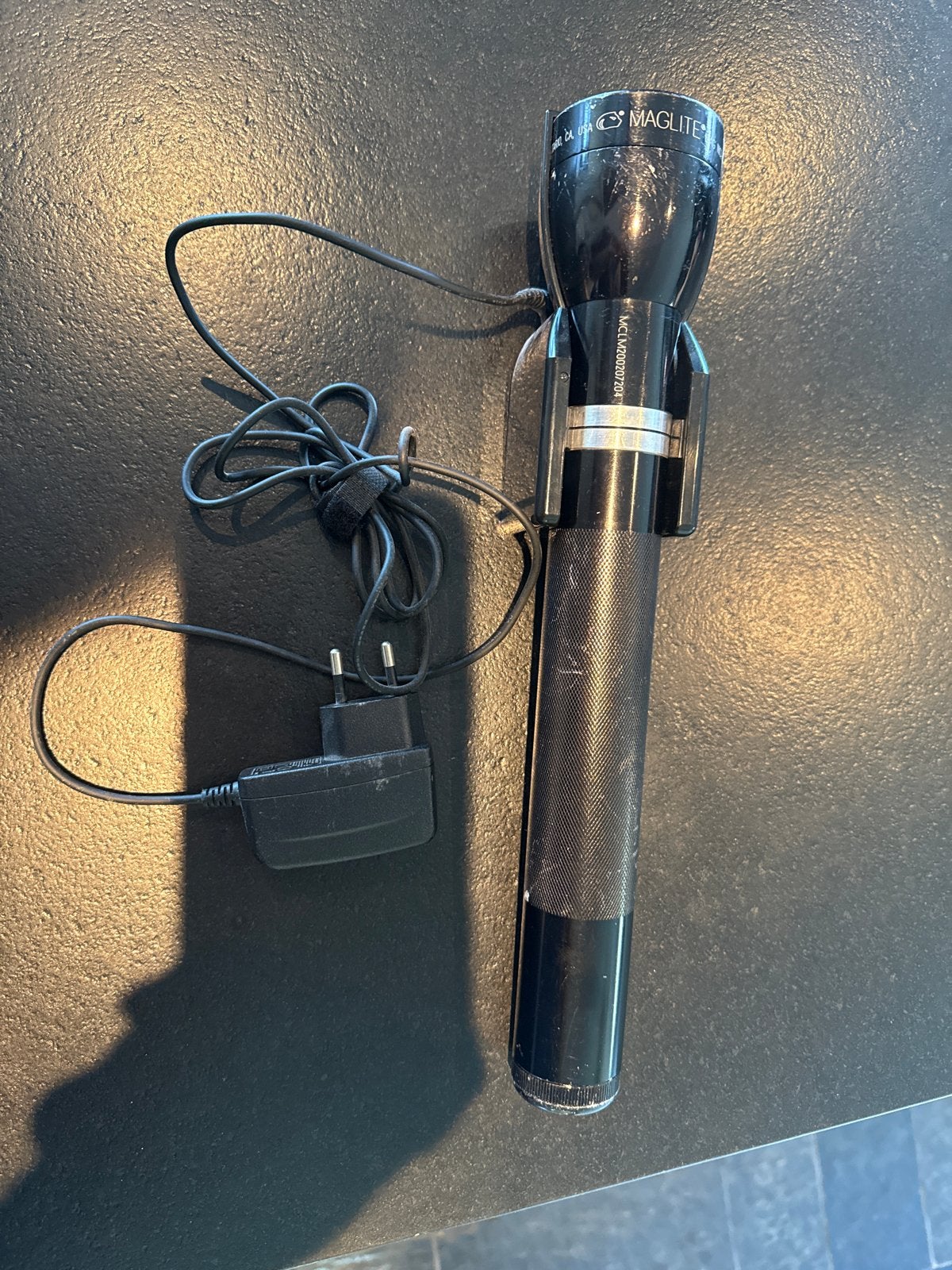 Maglite zaklamp met oplader - MCLCM200207204, Caravans en Kamperen, Ophalen, Gebruikt, Accu