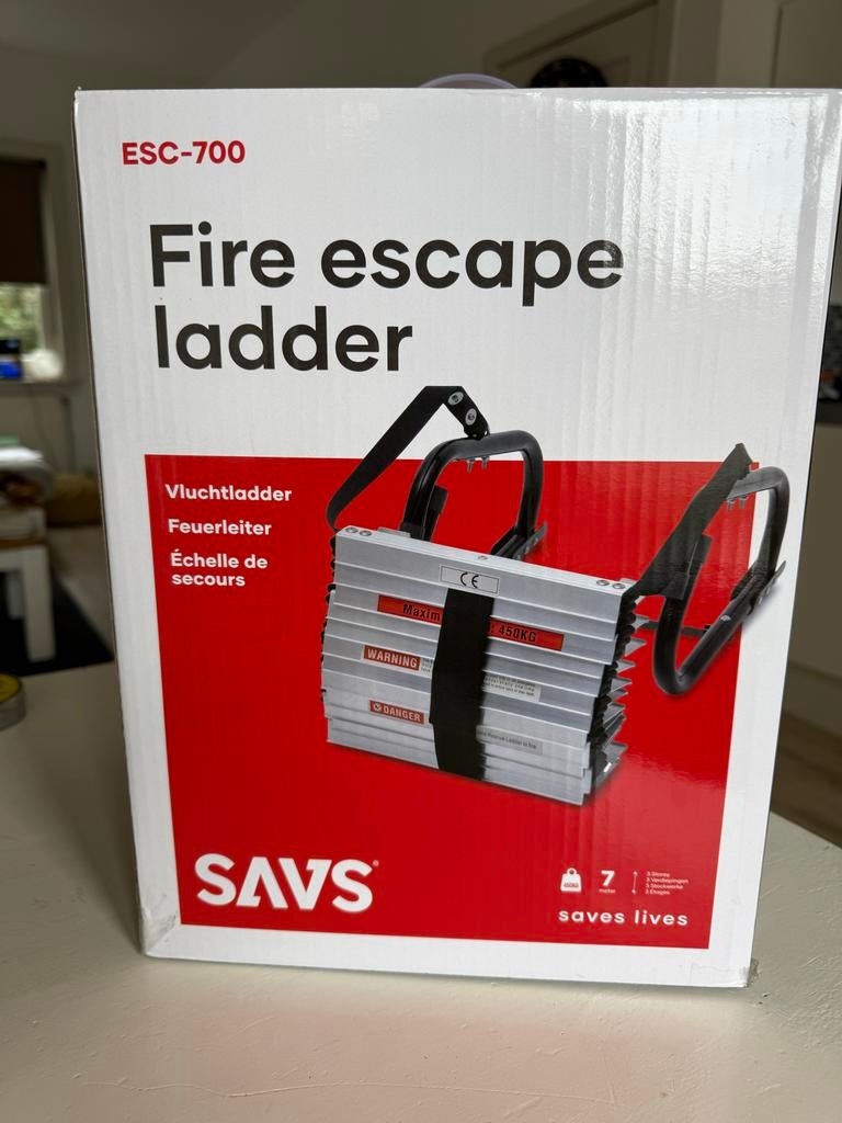 Nieuwe Savs Vluchtladder (3 verdiepingen) - Ongeopend, Doe-het-zelf en Verbouw, Ladders en Trappen, Ophalen, Nieuw, Ladder, Opvouwbaar of Inschuifbaar