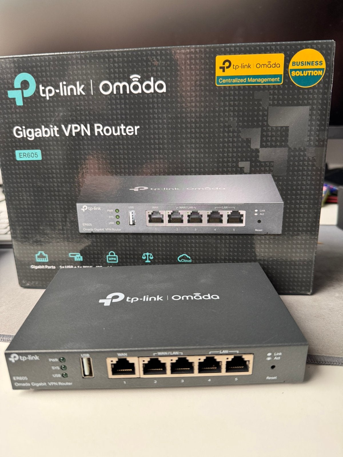 Tp-link ER605 v2, Computers en Software, Netwerk switches, Zo goed als nieuw, Ophalen