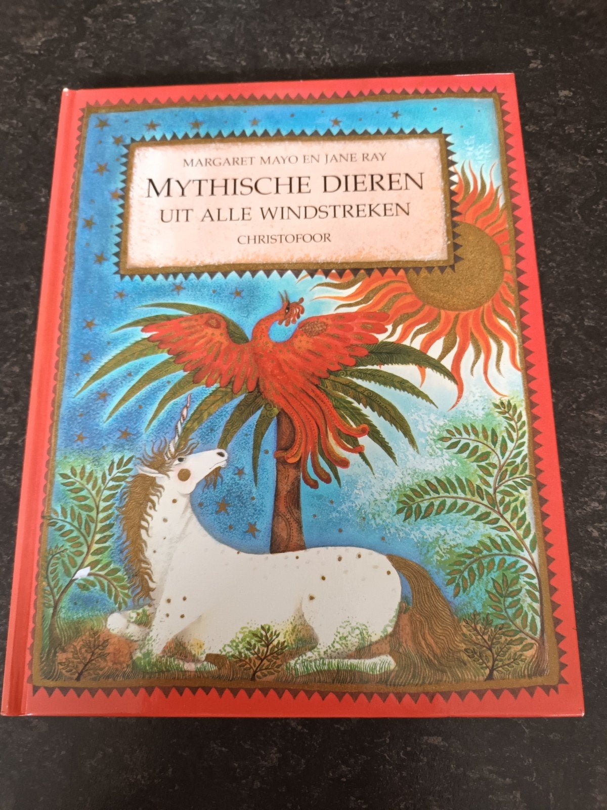 Margaret Mayo J.Ray - Mythische dieren uit alle windstreken, Boeken, Ophalen of Verzenden, Gelezen, Margaret Mayo