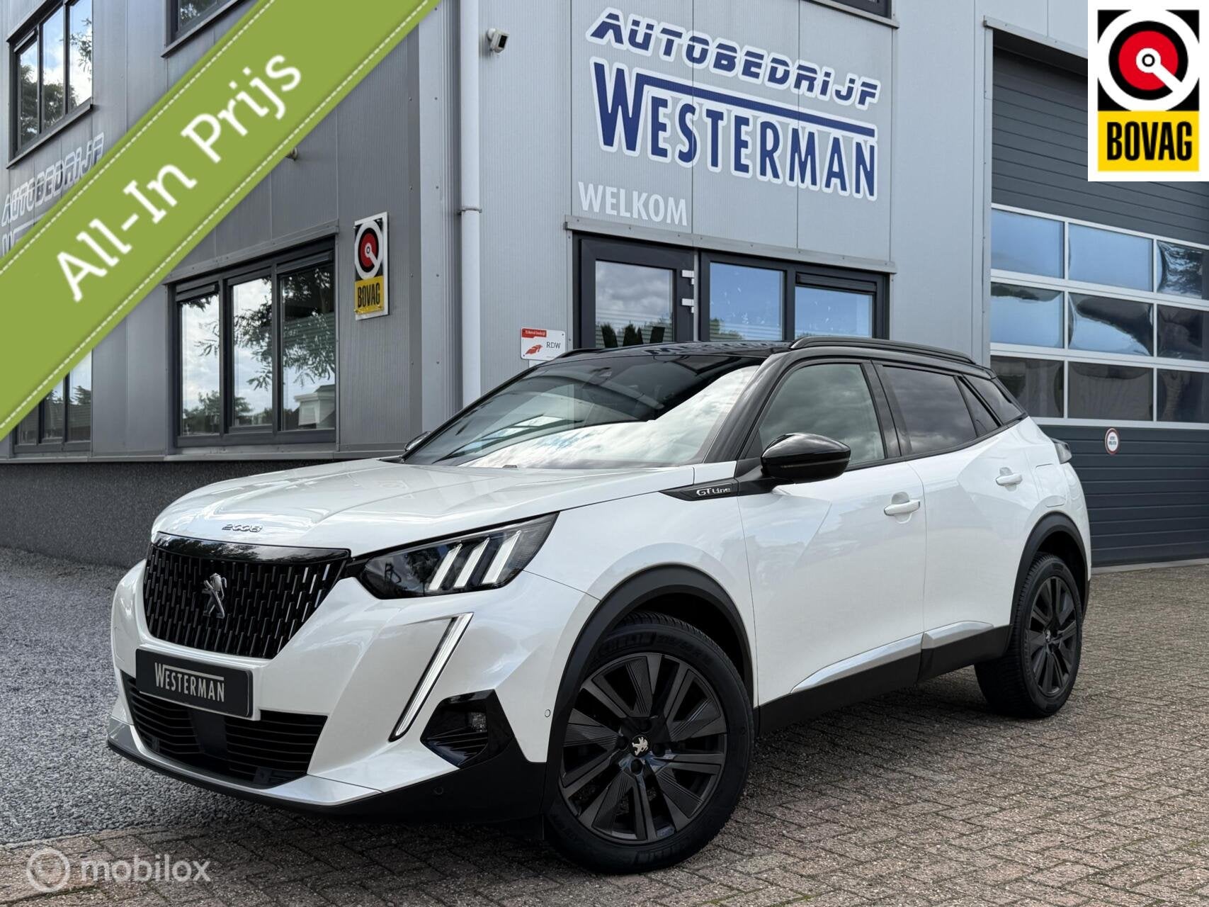 Peugeot 2008 1.2 PureTech GT-Line AUT Cruise Clima Navi Trek, Auto's, Gebruikt, 1199 cc, Leder en Stof, Wit