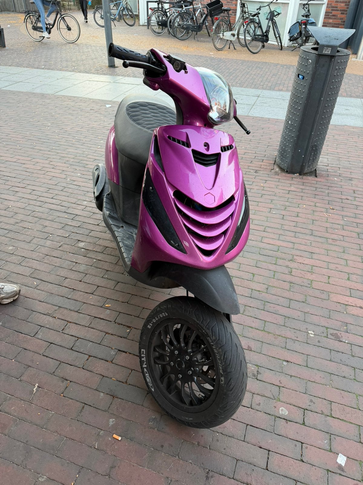 Piaggio zip 4t 2017, Fietsen en Brommers, Ophalen, Zo goed als nieuw, Benzine, Zip
