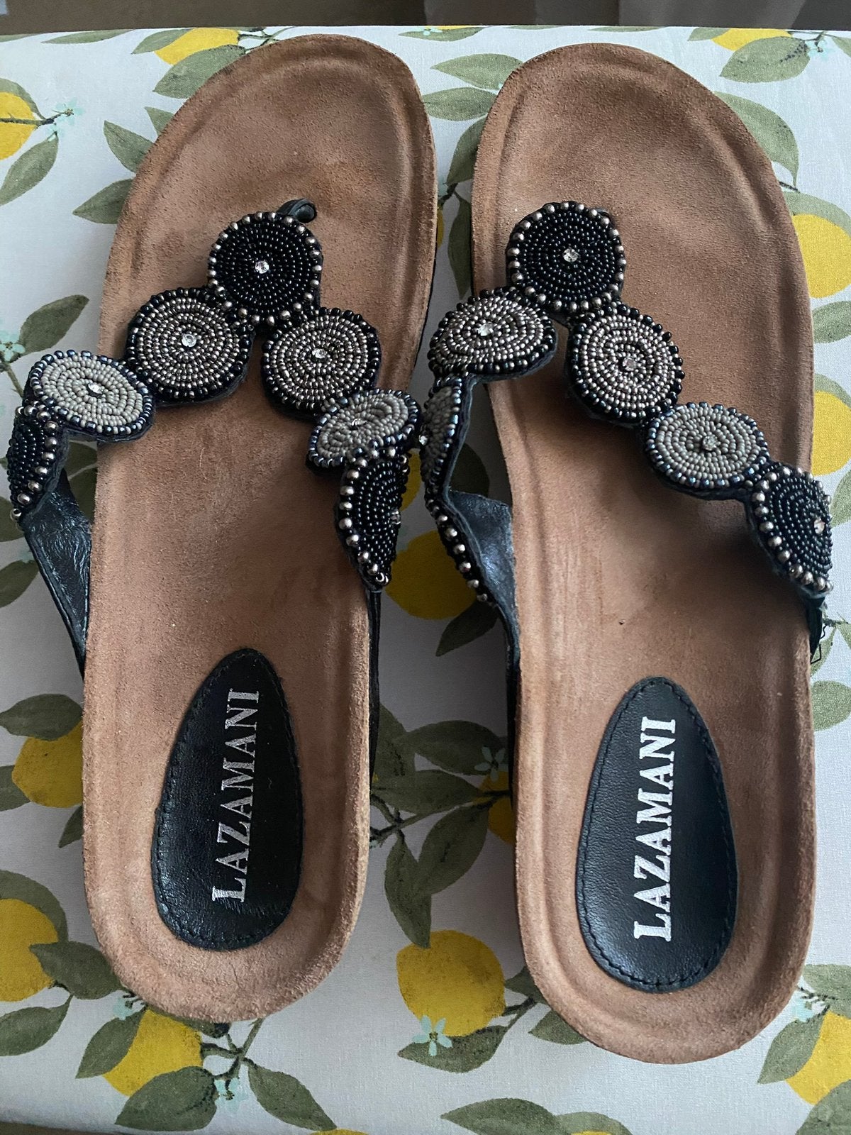 Lazamani teen slippers, Kleding | Dames, Schoenen, Ophalen, Zo goed als nieuw