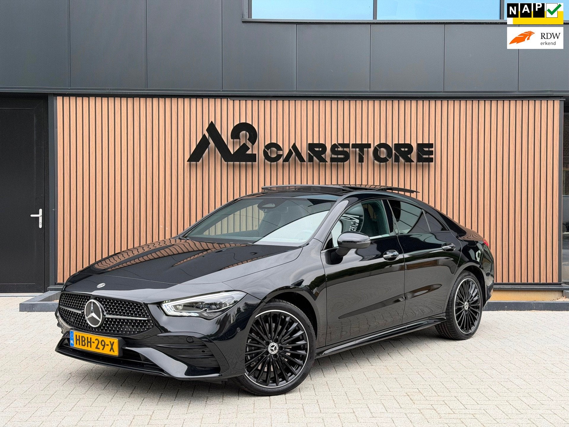 Mercedes-Benz CLA-klasse 250 e Star Edition AMG Line PANORAM, Auto's, 4 cilinders, 1650 kg, Bedrijf, Nieuw