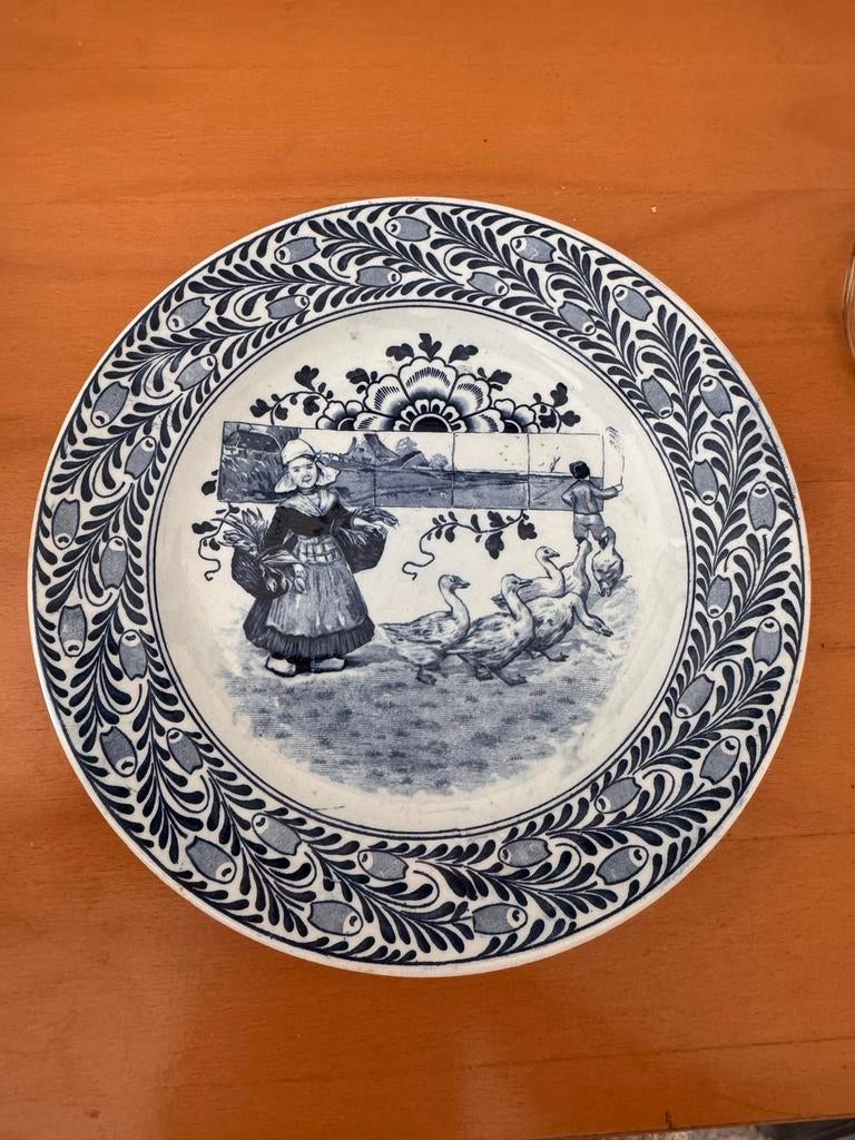 Antiek Petrus Regout & Co Fantaisie Delfts Blauw Bord, Ophalen of Verzenden