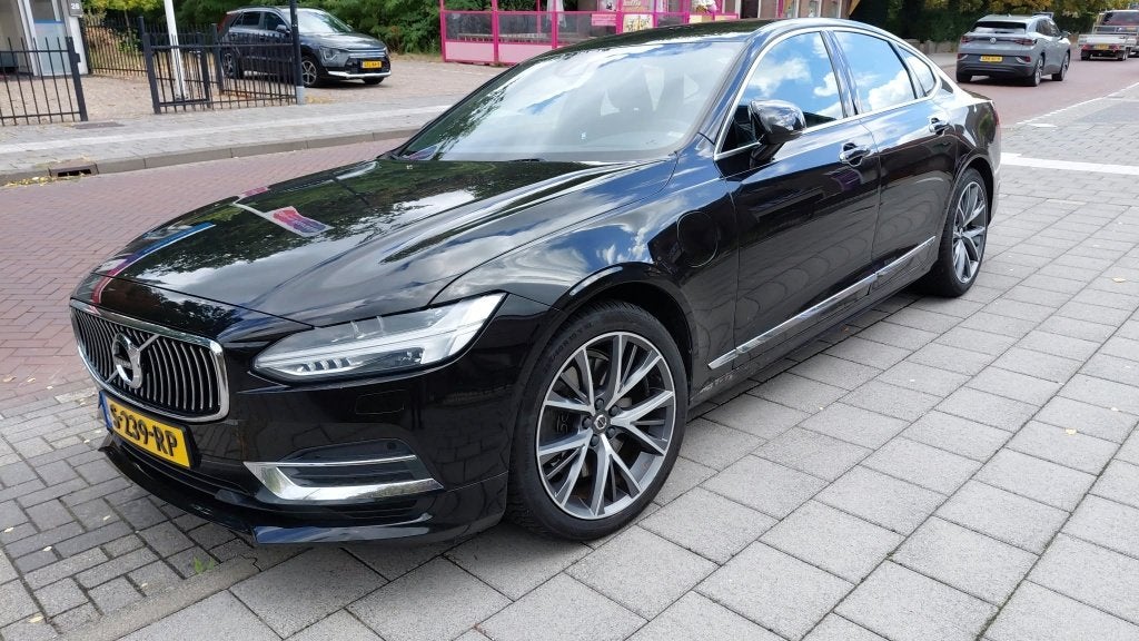 Volvo S90 T8 Twin Engine 390pk Geartronic AWD 2019 Zwart, Automaat, Dealer onderhouden, Zwart, Plug-in hybride