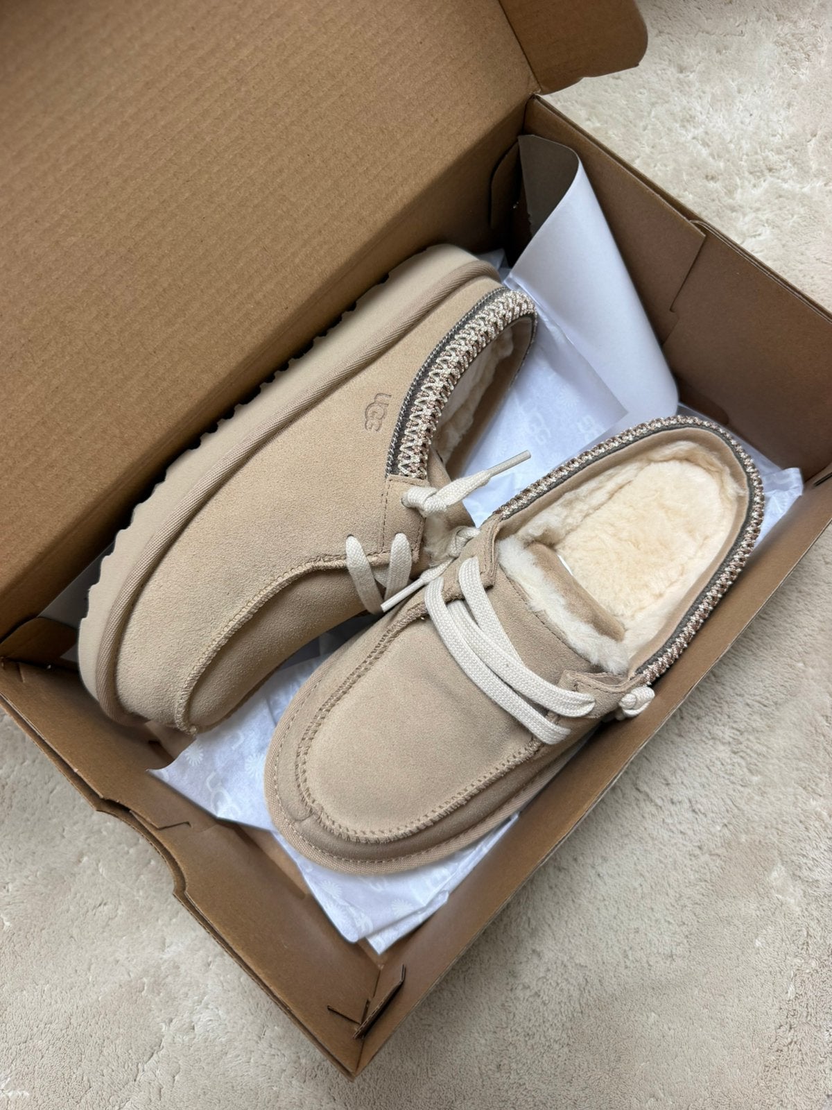 Ugg Tasman Mule beige maat 35 origineel incl doos, Beige, Nieuw, Ophalen of Verzenden, Pantoffels of Sloffen