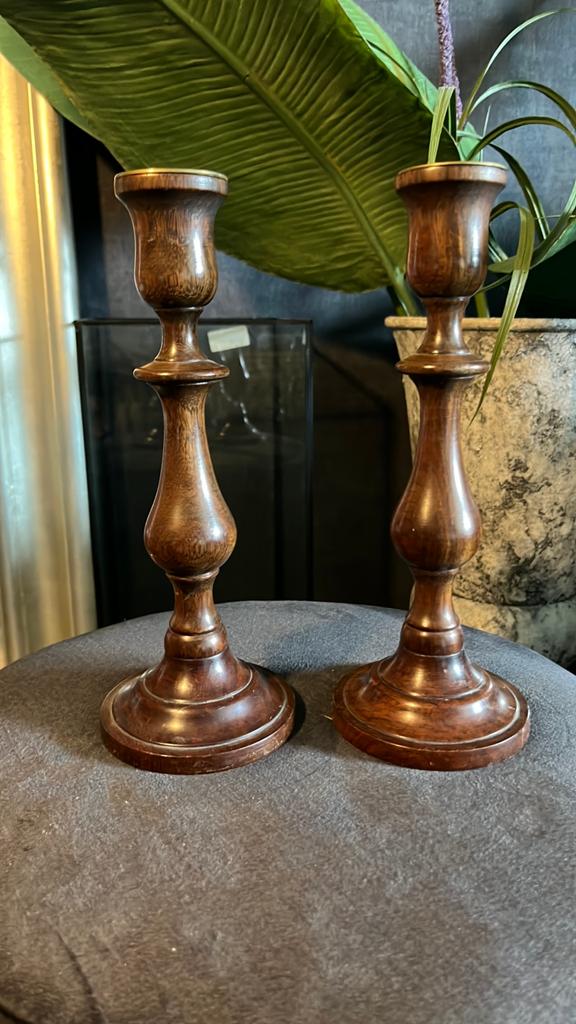 Twee mooie houten kandelaars, Ophalen of Verzenden, Hout