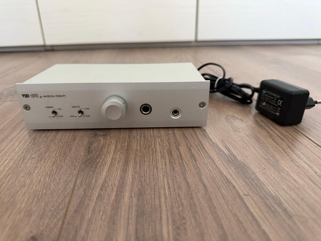 Musical Fidelity V90-HPA Hoofdtelefoonversterker