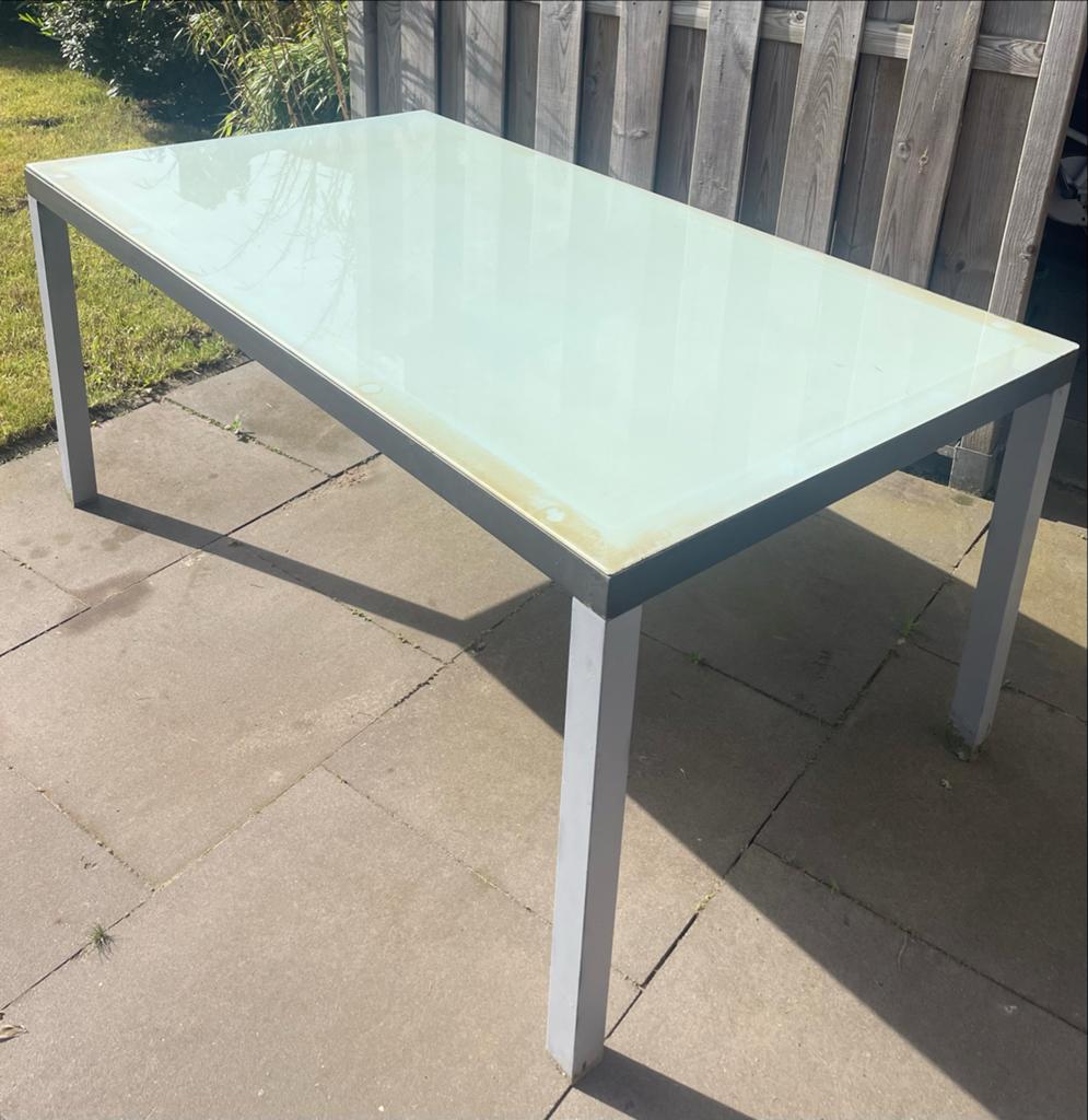 Gratis tuintafel - opknapper (160x90x73cm), Ophalen, Gebruikt, Rechthoekig, Metaal