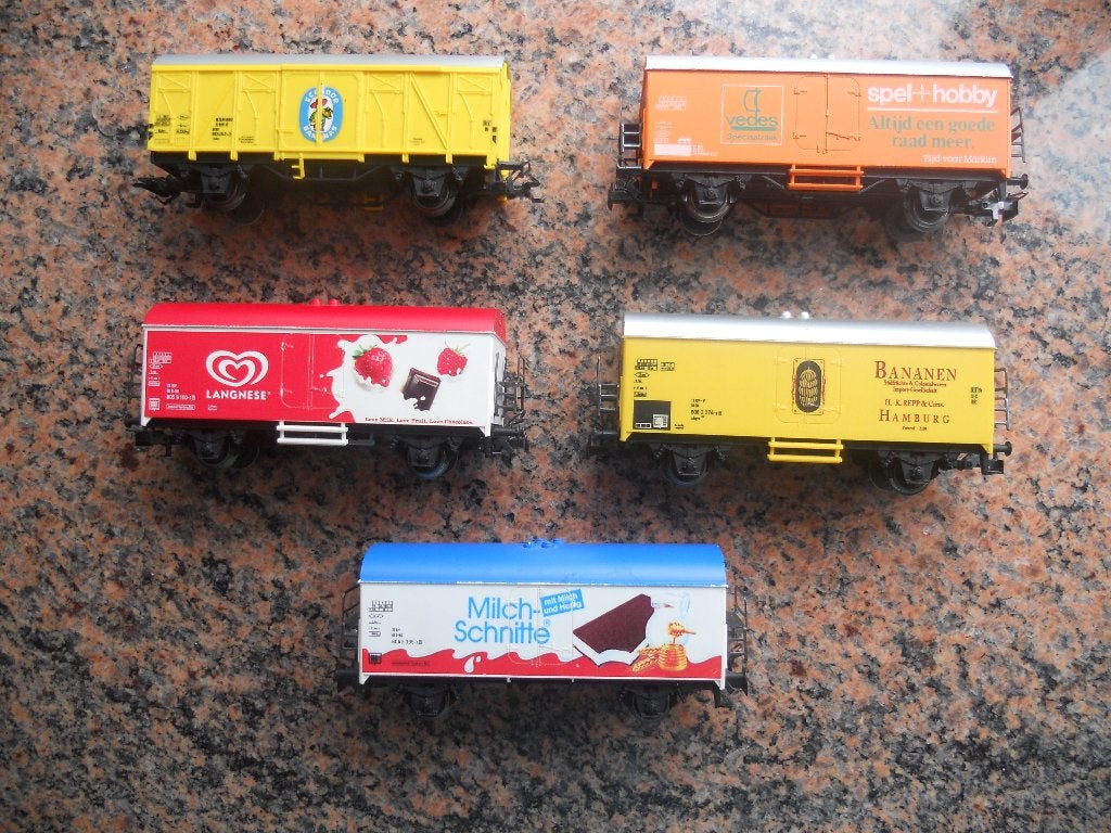 Märklin wagons - 5 stuks, Wisselstroom, Wagon, Ophalen of Verzenden, Zo goed als nieuw