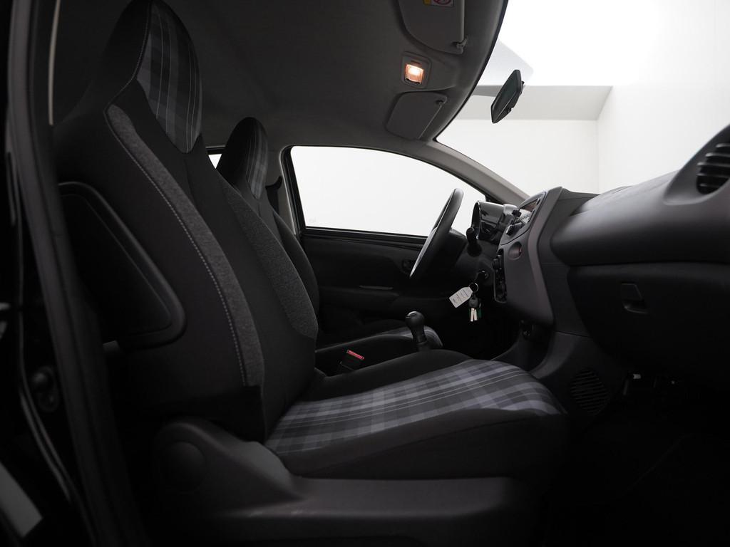 Peugeot 108 1.0 e-VTi Active | Zondag Open!, Voorwielaandrijving, 12 maanden, Stof, Gebruikt