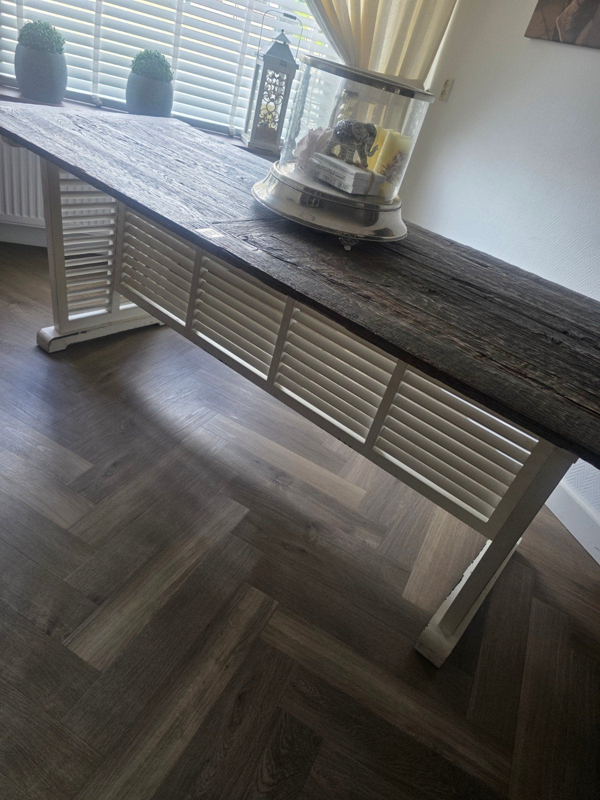 Foto 7 van Riviera Maison Salontafel Eethoek Buffetkast en Assoires