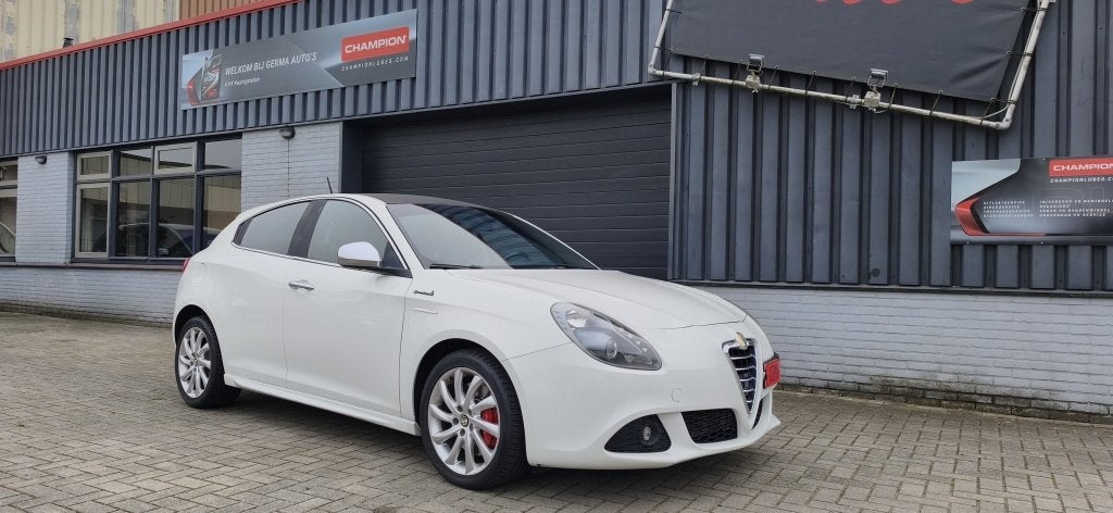 Alfa Romeo Giulietta 1.4 T Bns Exec Automaat (bj 2013), Automaat, Euro 5, 4 cilinders, Wit