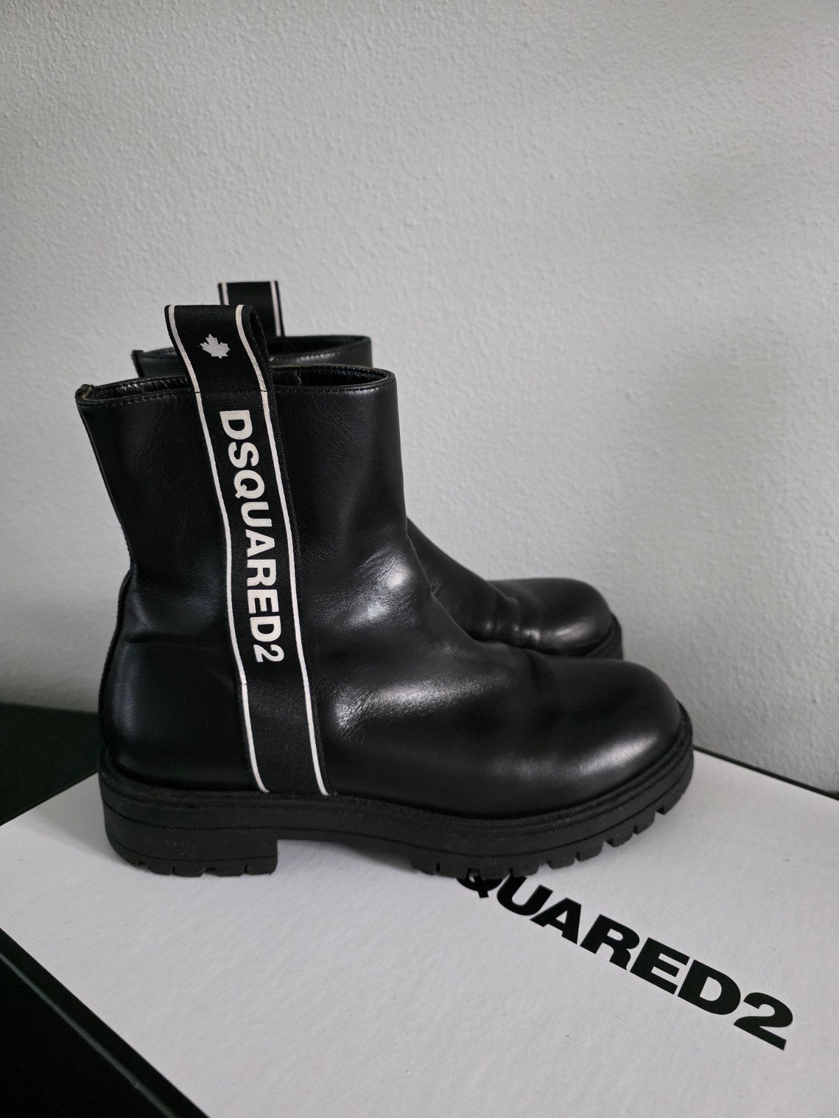 dsquared laarsjes maat 38, Computers en Software, Ophalen of Verzenden, Desktop, USB