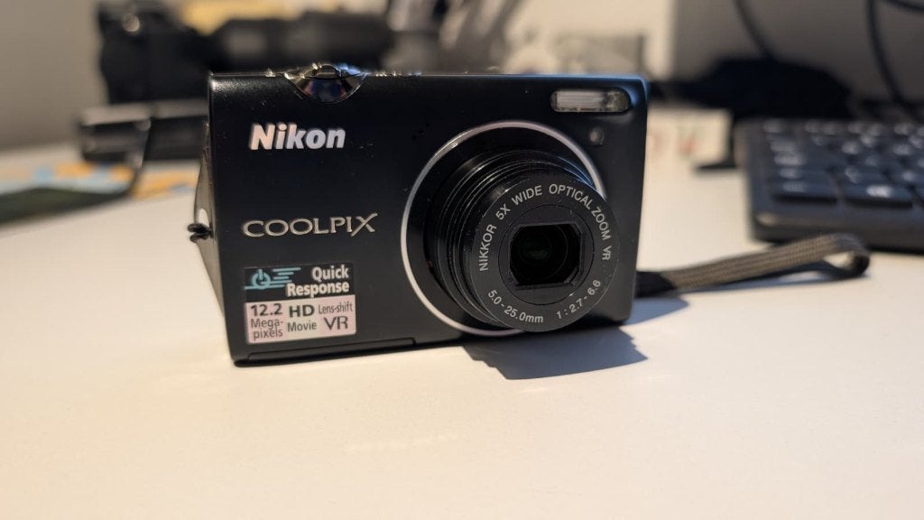Nikon Coolpix S5100 / Compact, Stijlvol &Klaar voor Gebruik, Audio, Tv en Foto, Fotocamera's Digitaal, Ophalen of Verzenden, Zo goed als nieuw