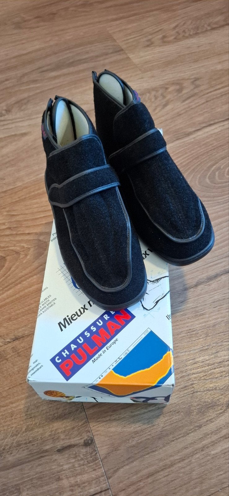 Pulman sloffen / schoenen met klitteband - zwart maat 40, Ophalen of Verzenden, Gedragen, Zwart, Pantoffels of Sloffen