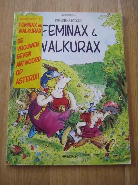 stripboek Feminax & Walkurax parodie op Asterix, Boeken, Eén stripboek, Ophalen of Verzenden, Gelezen