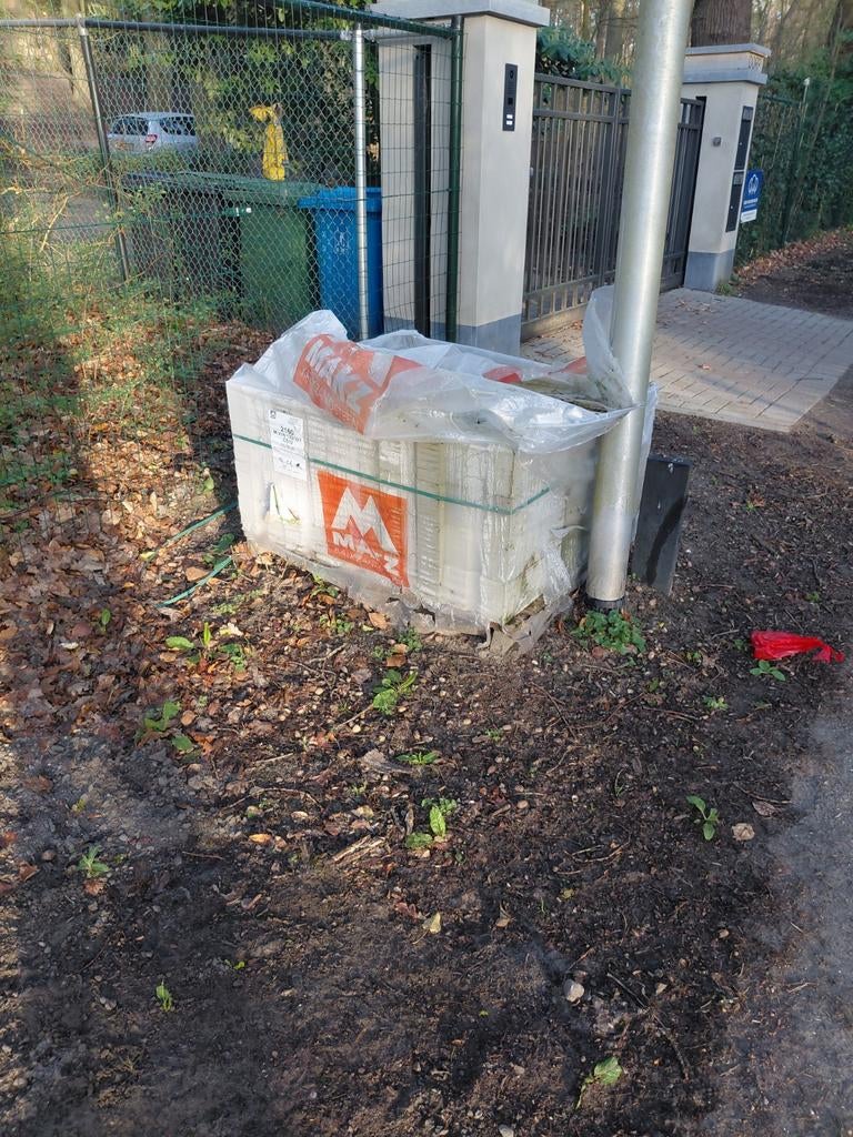 Betonblokken 21,4 x 13,3 x 32,7 gratis op te halen, 45 stuks, Ophalen