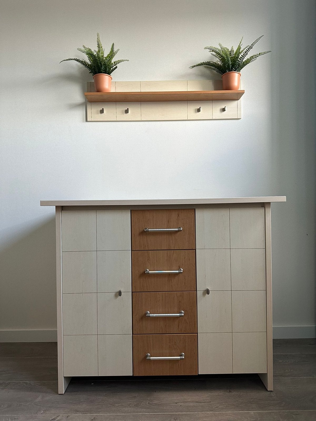 babykamer met ledikant, commode, wandplank en kledingkast, Kinderen en Baby's, Ophalen, Gebruikt, Jongetje of Meisje