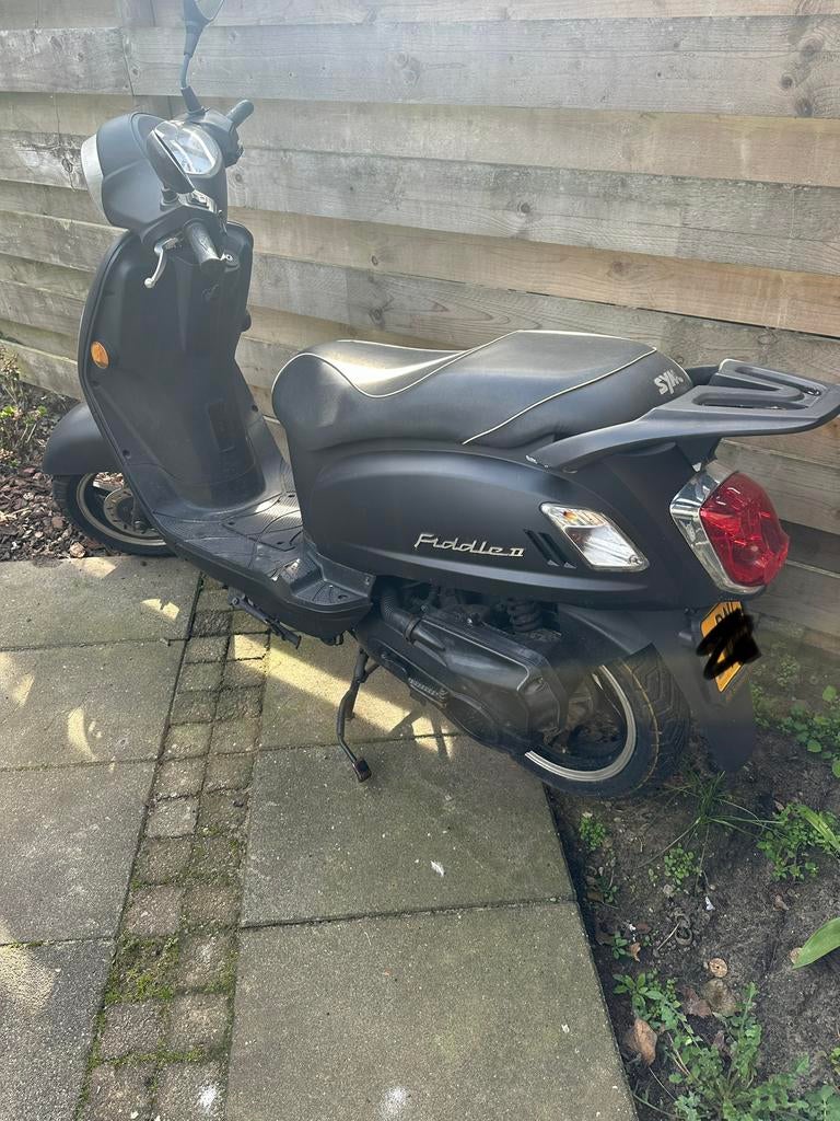Sym Fiddle 2, Fietsen en Brommers, Snorfietsen en Snorscooters, Ophalen, Zo goed als nieuw, Benzine