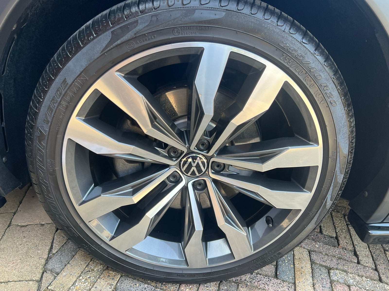 Nog hele nette originele 20 inch VW Tiguan velgen met zomerb, Ophalen, Gebruikt