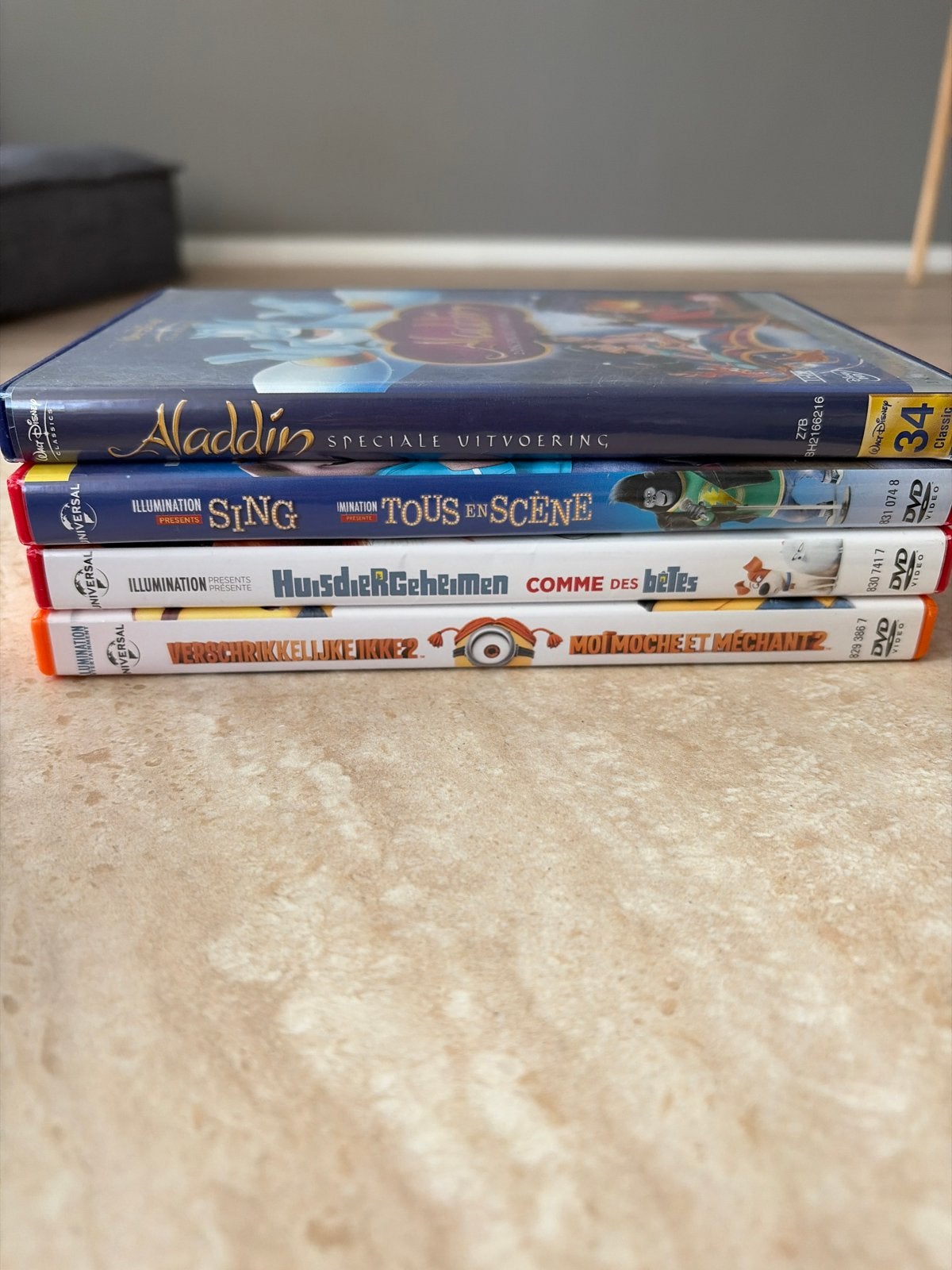 Kinderfilms DVD's: Disney, Happy Feet, Verschrikkelijke Ikke, Gebruikt, Animatie, Alle leeftijden, Ophalen of Verzenden