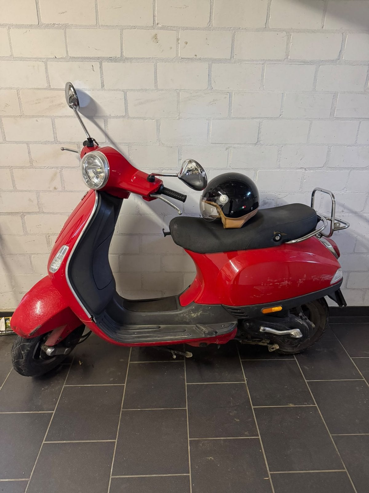 Rode Vespa LX50 Scooter - Gebruikt, Fietsen en Brommers, Ophalen, Gebruikt, Maximaal 45 km/u, Benzine
