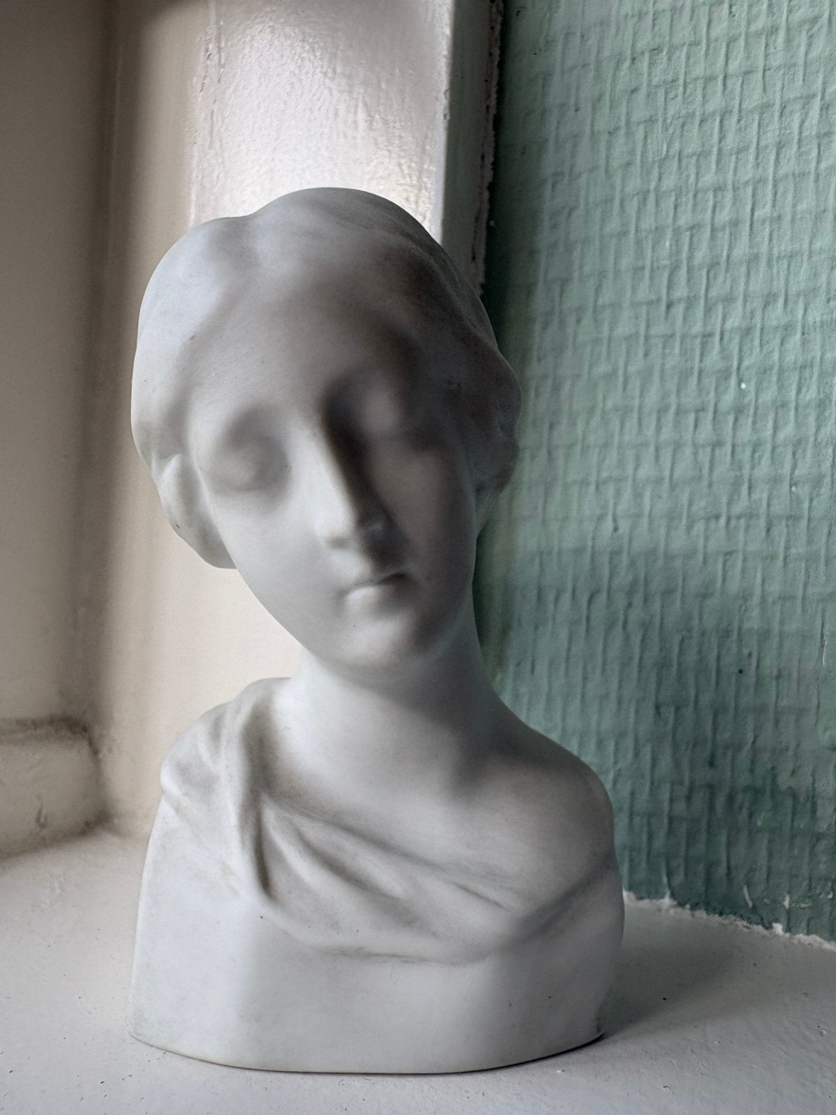 Kleine buste van dame, Donatello J. Teissoniere / Limoges, Ophalen of Verzenden