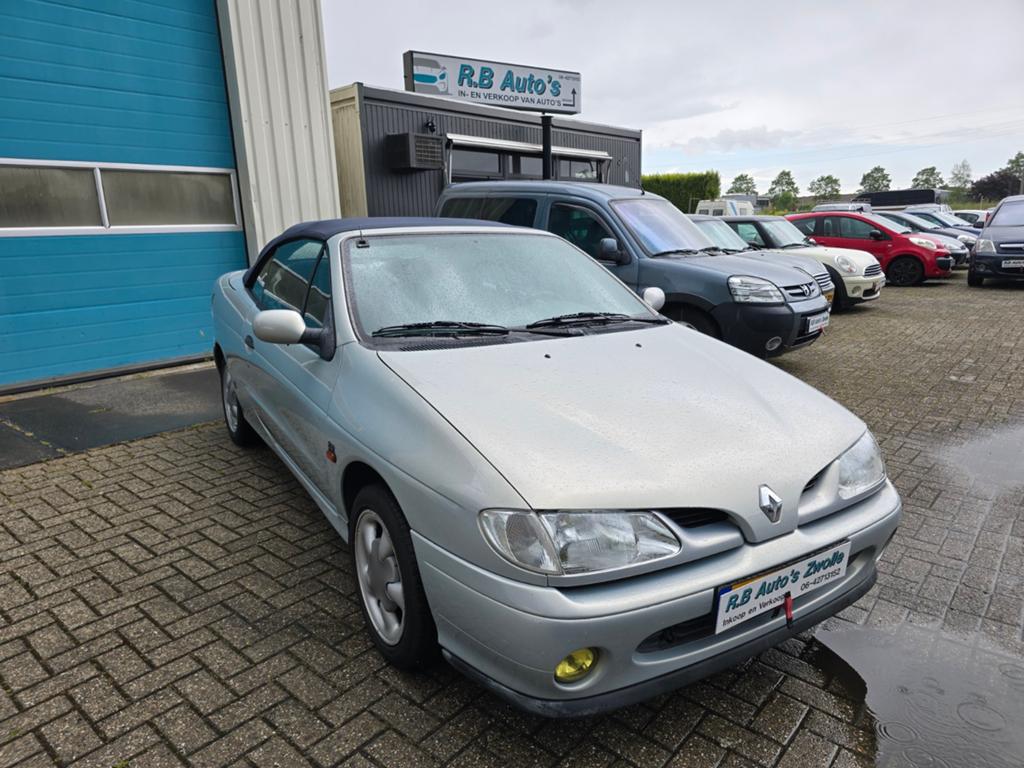 Renault Mégane 2.0 Cabriolet 1998 Grijs, 1998 cc, Stof, 4 cilinders, Cabriolet