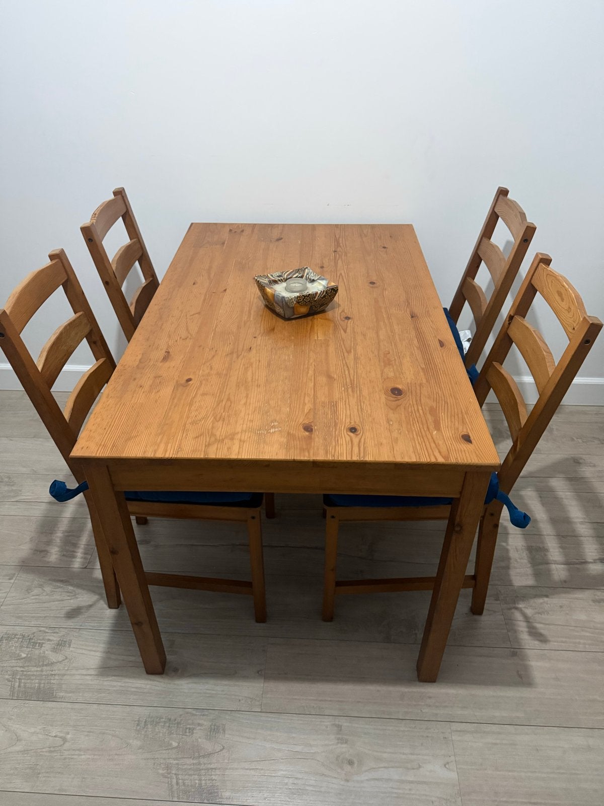 IKEA Jokkmokk dining table set - Free delivery, Gebruikt, Overige kleuren, Ophalen of Verzenden, Vier