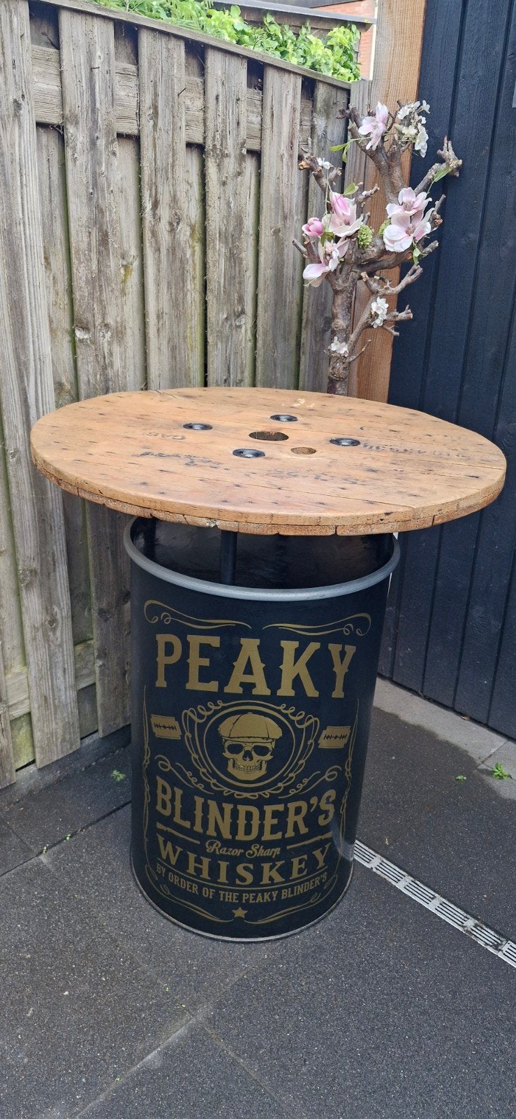 Peaky Blinders olievat hangtafel, Ophalen of Verzenden, Gebruikt