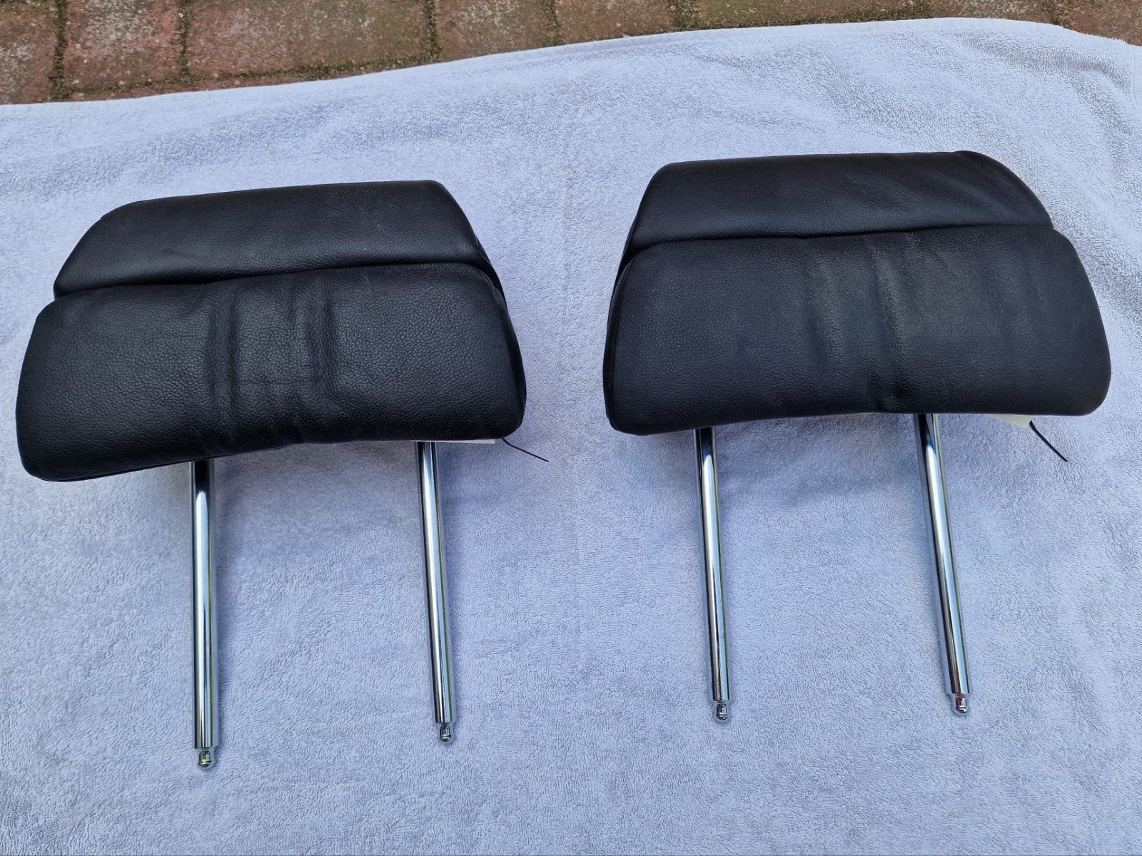 BMW E38 E39 E60 E61 E65 hoofdsteunen voorkant zwart, Ophalen of Verzenden