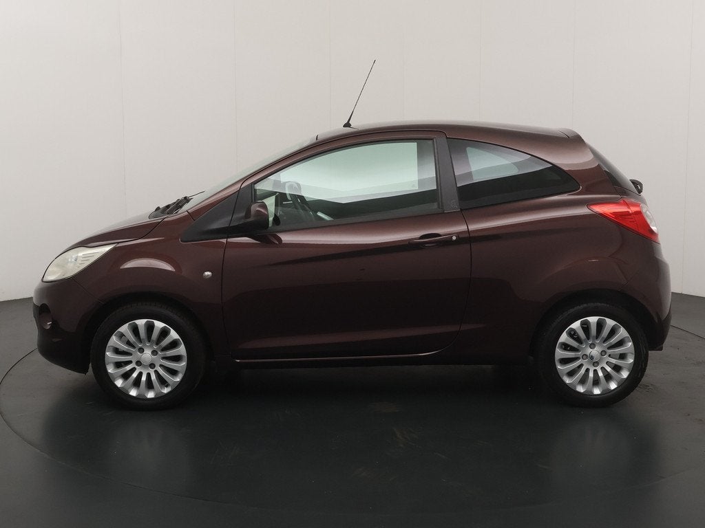 Ford Ka 1.2 70PK Titanium | Airco | Aux | Elekt. ramen, Stof, Gebruikt, 4 stoelen, Origineel Nederlands