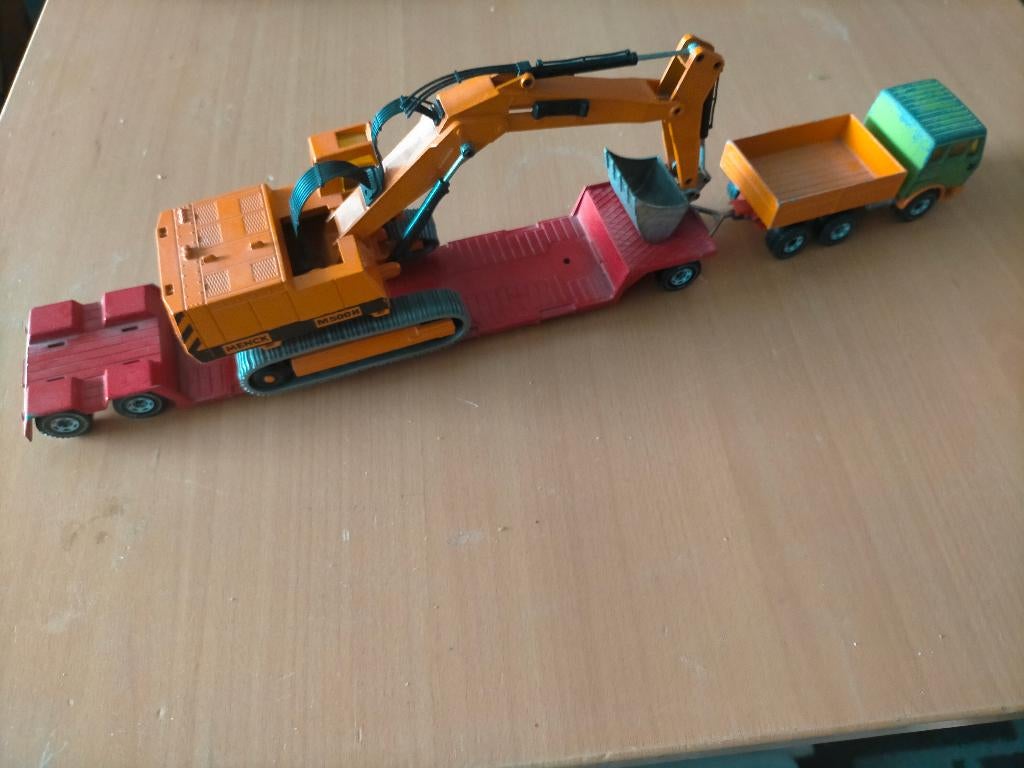 Siku oplegger met menck kraan (3), Hobby en Vrije tijd, Ophalen of Verzenden, Tractor of Landbouw