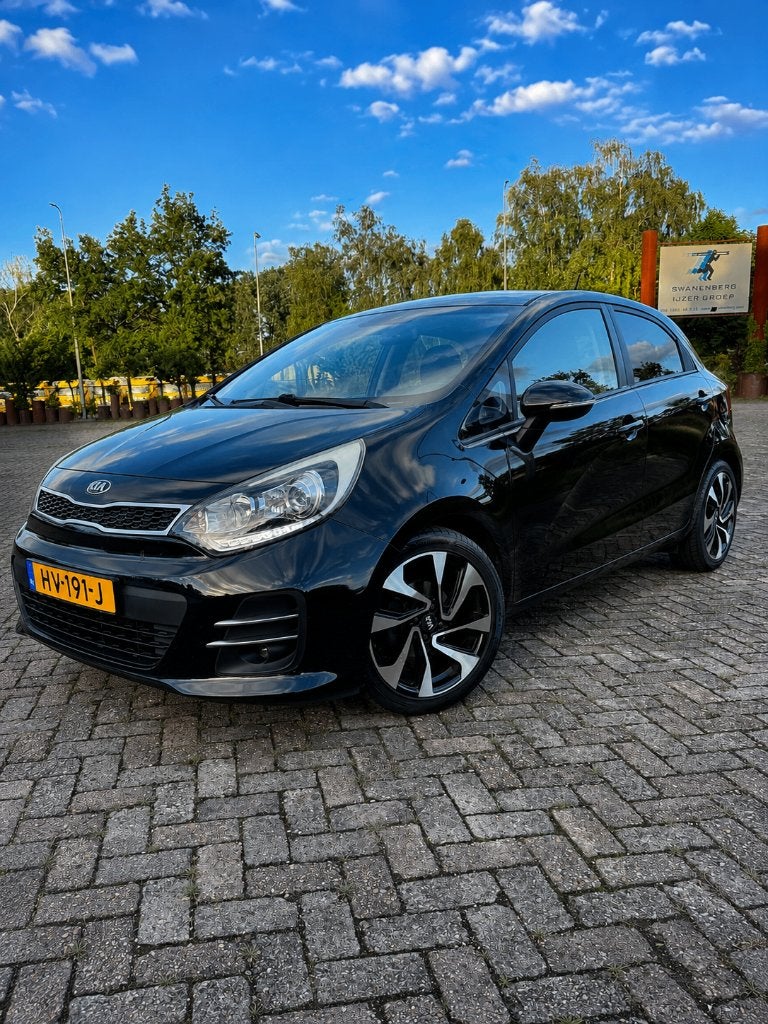 Kia Rio 1.2 CVVT ExecutiveLine Navi Camera Dealeronderhouden, 450 kg, 40 €/maand, Euro 6, 4 cilinders