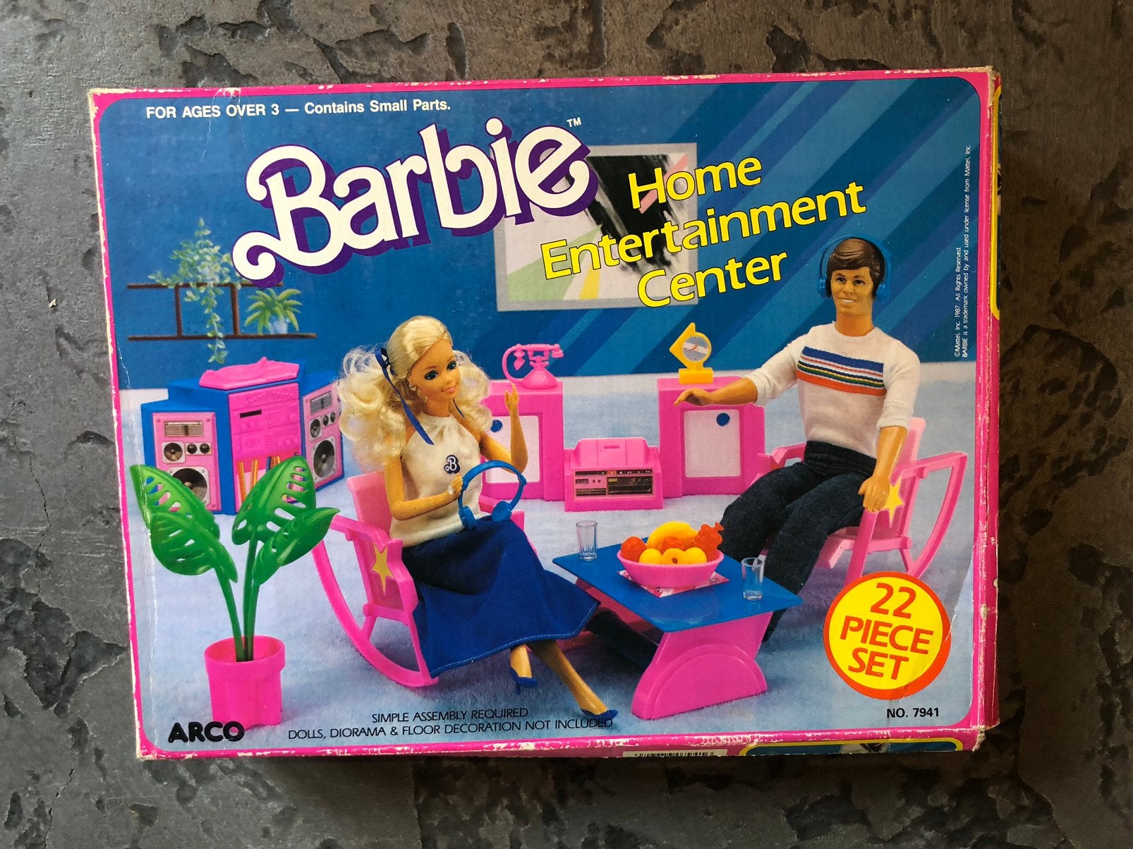 Barbie home entertainer center 1987 mattel met doos., Verzamelen, Poppen, Zo goed als nieuw, Accessoires, Ophalen